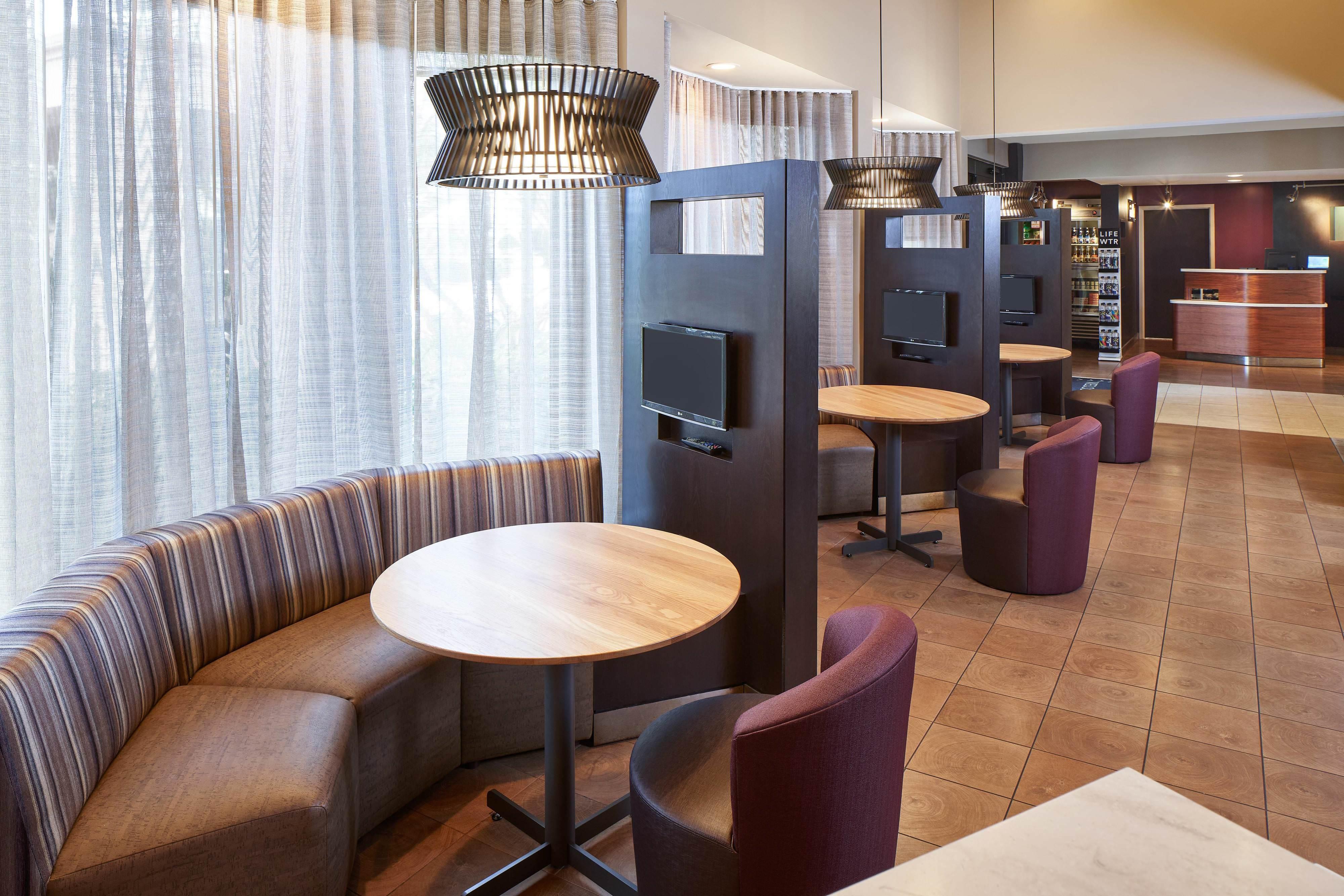 Sonesta Select Hotel 3*